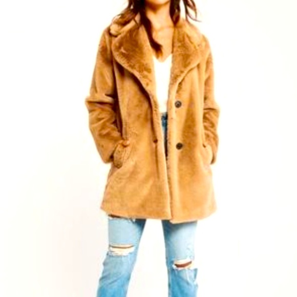 Abercrombie and Fitch Women's Faux Fur Coat Size XS